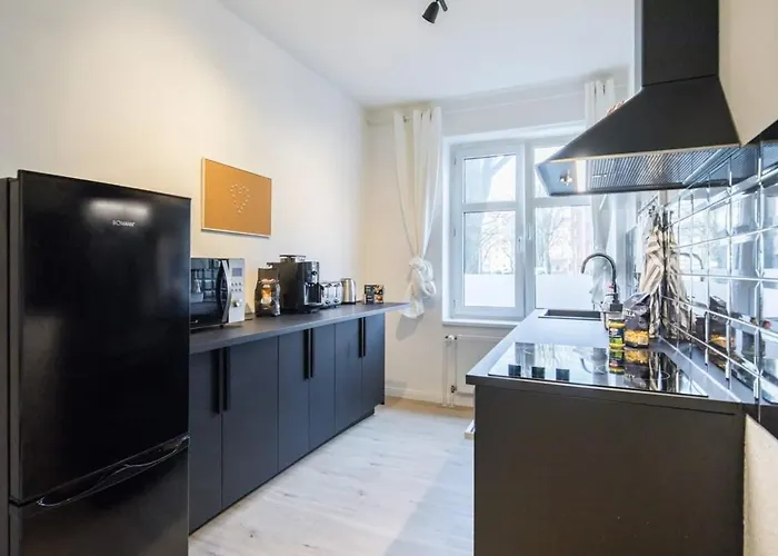 Spacious Two Br Close To Stadtpark And Street Parking * Hamburg